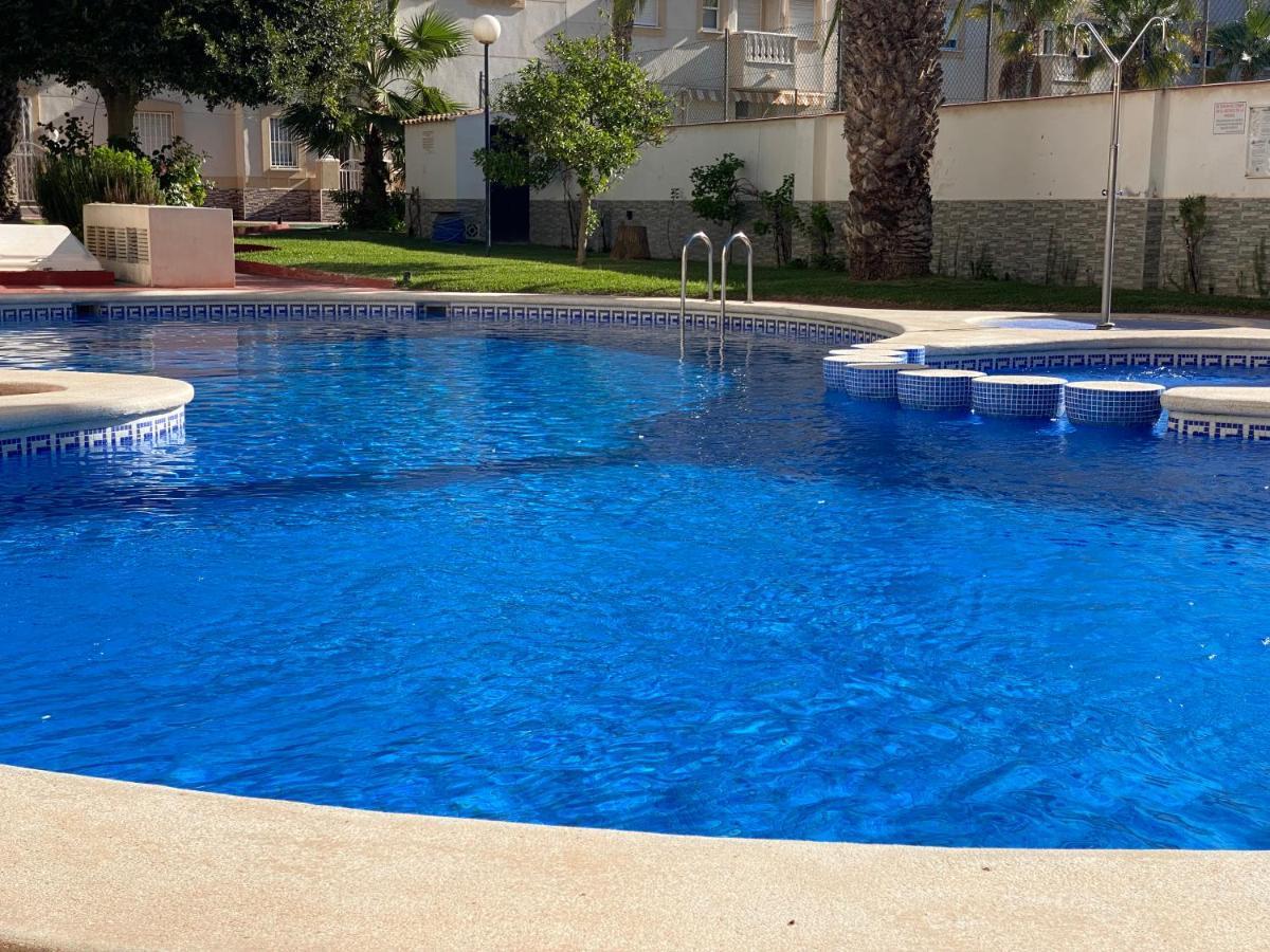 Homely Apartments Loft Torrevieja Eksteriør billede