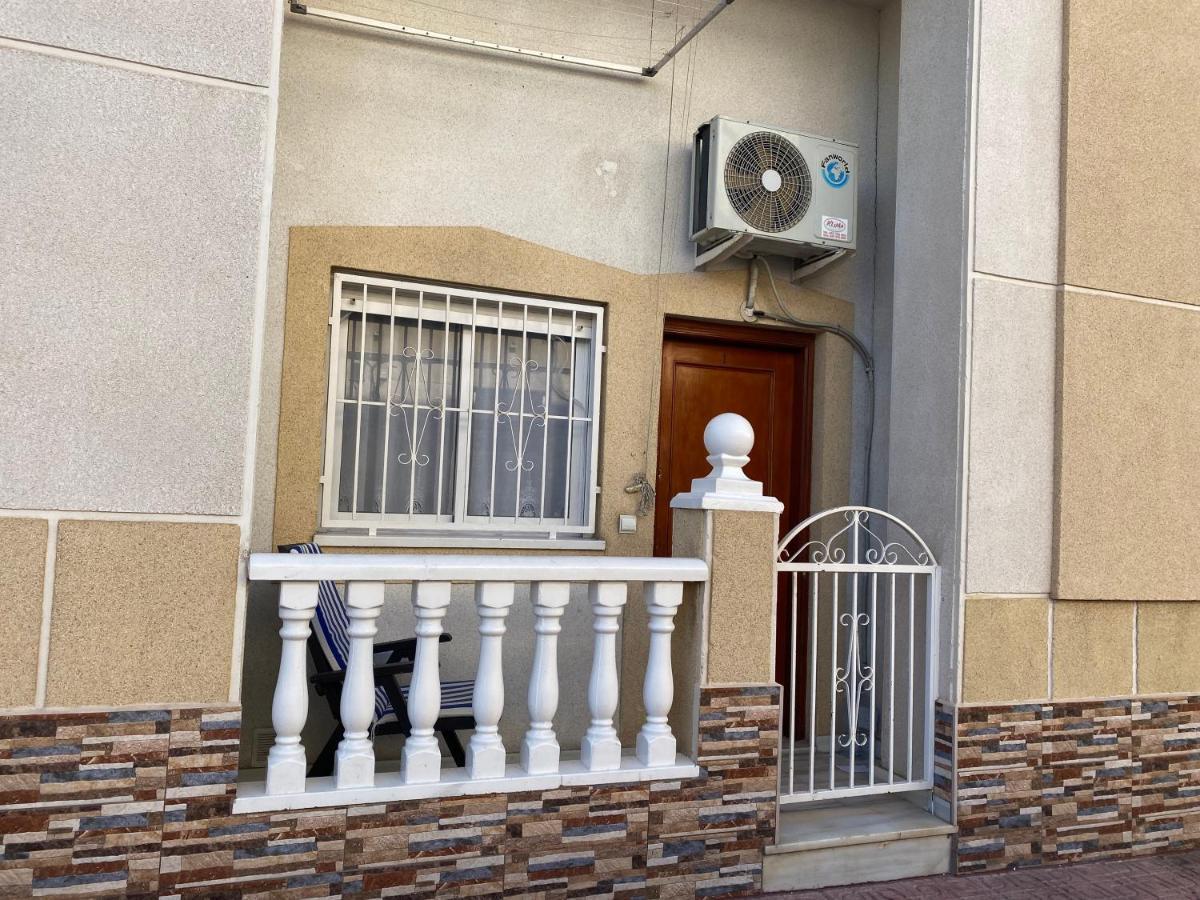 Homely Apartments Loft Torrevieja Eksteriør billede